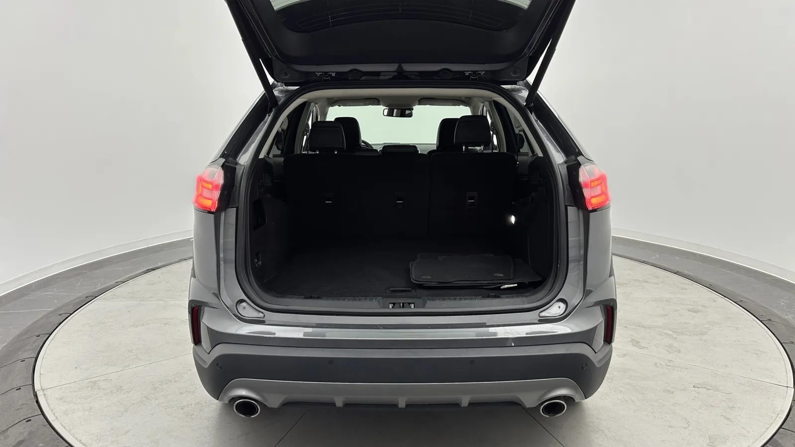 2024 Ford Edge Titanium - Photo 28