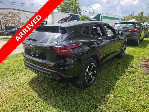More photos of 2024 Chevrolet Trax 1RS at Auto Boutique Florida, FL