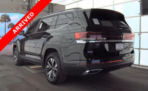 More photos of 2024 Volkswagen Atlas 2.0T SE at Auto Boutique Florida, FL