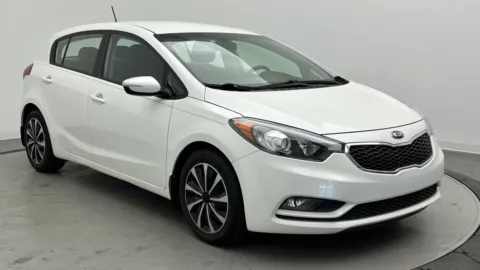 Another view of 2016 Kia Forte 5-Door LX for sale in Jacksonville, FL at Auto Boutique Florida