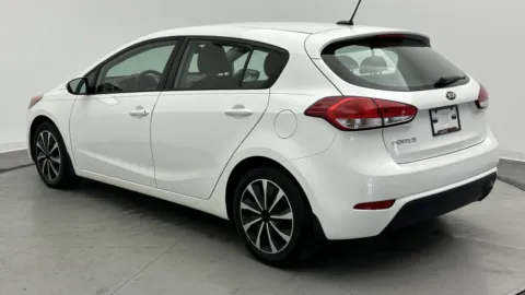More photos of 2016 Kia Forte 5-Door LX at Auto Boutique Florida, FL