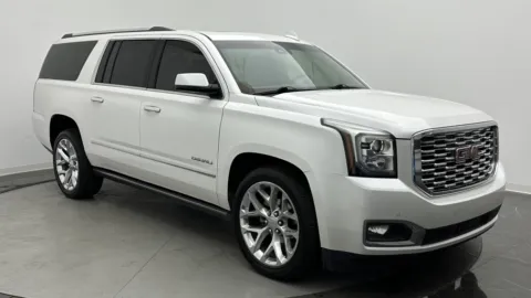 Another view of 2018 GMC Yukon XL Denali for sale in Jacksonville, FL at Auto Boutique Florida