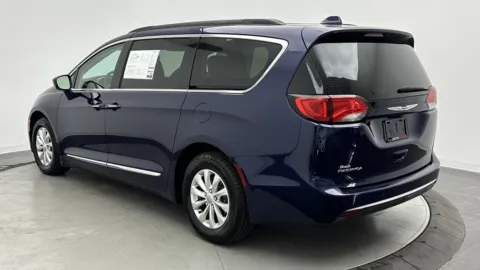 More photos of 2017 Chrysler Pacifica Touring-L at Auto Boutique Florida, FL