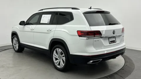 More photos of 2023 Volkswagen Atlas 3.6L V6 SE w/Technology at Auto Boutique Florida, FL