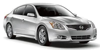 White 2012 Nissan Altima 2.5 S for sale in Jacksonville, FL