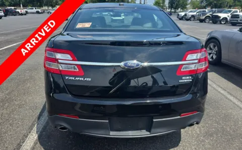 More photos of 2018 Ford Taurus SEL at Auto Boutique Florida, FL