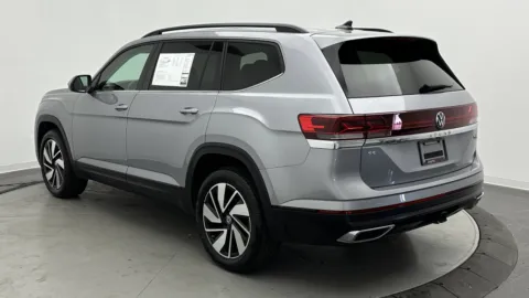 More photos of 2024 Volkswagen Atlas 2.0T SE w/Technology at Auto Boutique Florida, FL