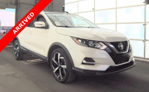 Another view of 2020 Nissan Rogue Sport SL for sale in Jacksonville, FL at Auto Boutique Florida