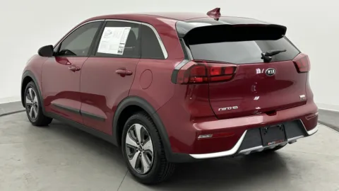 More photos of 2017 Kia Niro FE at Auto Boutique Florida, FL