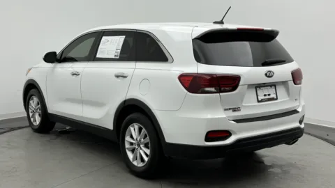 More photos of 2019 Kia Sorento LX V6 at Auto Boutique Florida, FL