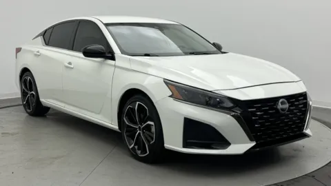 Another view of 2023 Nissan Altima 2.5 SR for sale in Jacksonville, FL at Auto Boutique Florida