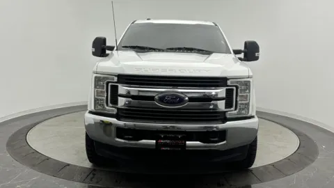 Photos of 2019 Ford Super Duty F-250 SRW XLT for sale in Jacksonville, FL at Auto Boutique Florida