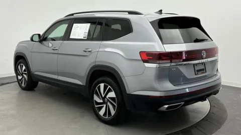 More photos of 2024 Volkswagen Atlas 2.0T SE w/Technology at Auto Boutique Florida, FL