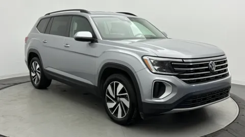 Another view of 2024 Volkswagen Atlas 2.0T SE w/Technology for sale in Jacksonville, FL at Auto Boutique Florida