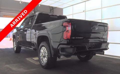 More photos of 2023 Chevrolet Silverado 2500HD High Country at Auto Boutique Florida, FL
