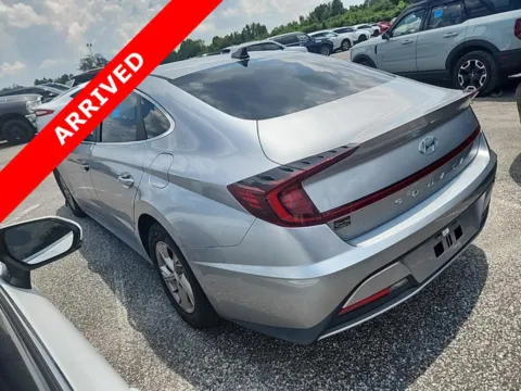 More photos of 2021 Hyundai Sonata SE at Auto Boutique Florida, FL