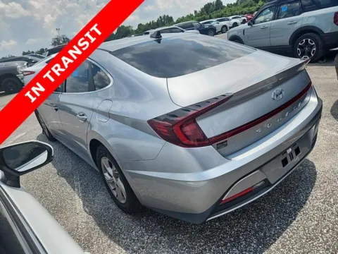 More photos of 2021 Hyundai Sonata SE at Auto Boutique Florida, FL