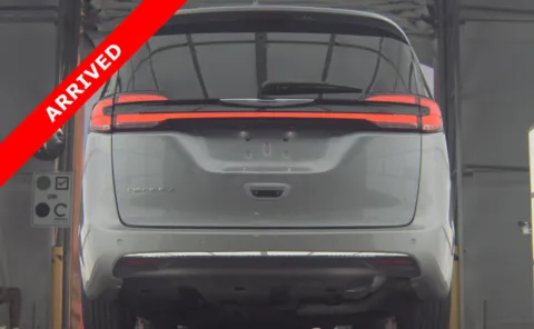 More photos of 2021 Chrysler Pacifica Touring L at Auto Boutique Florida, FL
