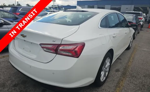 More photos of 2021 Chevrolet Malibu LT at Auto Boutique Florida, FL