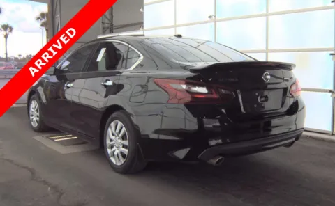 More photos of 2018 Nissan Altima 2.5 SR at Auto Boutique Florida, FL