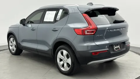 More photos of 2021 Volvo XC40 Momentum at Auto Boutique Florida, FL