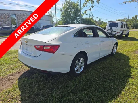 More photos of 2019 Chevrolet Malibu LS at Auto Boutique Florida, FL