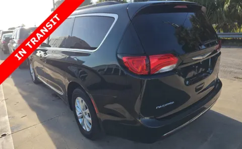 More photos of 2017 Chrysler Pacifica Touring-L at Auto Boutique Florida, FL