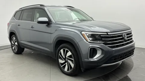 Another view of 2024 Volkswagen Atlas 2.0T SE w/Technology for sale in Jacksonville, FL at Auto Boutique Florida