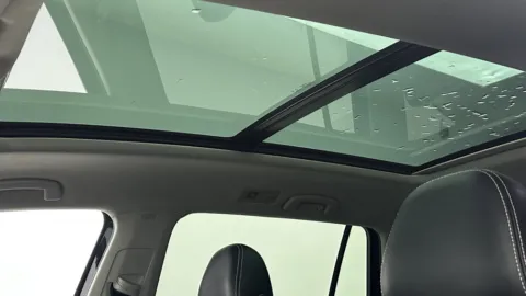 More photos of 2021 Volkswagen Atlas 2.0T SE w/Technology at Auto Boutique Florida, FL