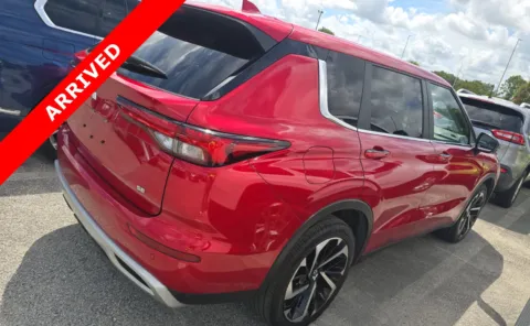 More photos of 2024 Mitsubishi Outlander SE at Auto Boutique Florida, FL