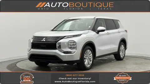 White 2023 Mitsubishi Outlander ES for sale in Jacksonville, FL