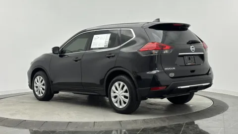 More photos of 2017 Nissan Rogue S at Auto Boutique Florida, FL
