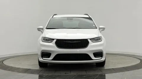 Photos of 2021 Chrysler Pacifica Touring for sale in Jacksonville, FL at Auto Boutique Florida
