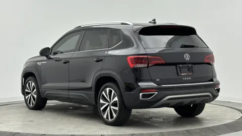 More photos of 2022 Volkswagen Taos SE at Auto Boutique Florida, FL