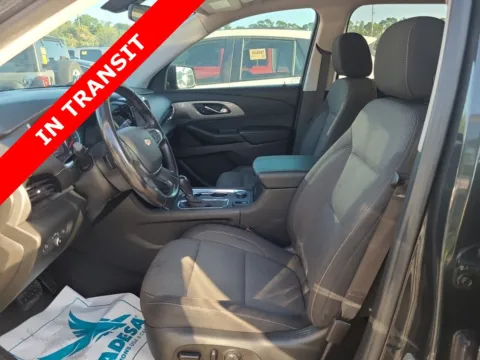 More photos of 2020 Chevrolet Traverse LT Cloth at Auto Boutique Florida, FL