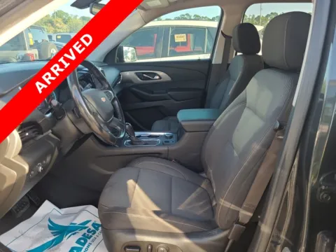 More photos of 2020 Chevrolet Traverse LT Cloth at Auto Boutique Florida, FL