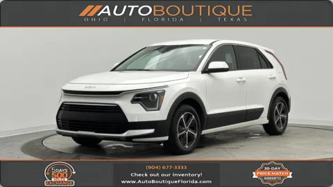 White 2023 Kia Niro LX for sale in Jacksonville, FL