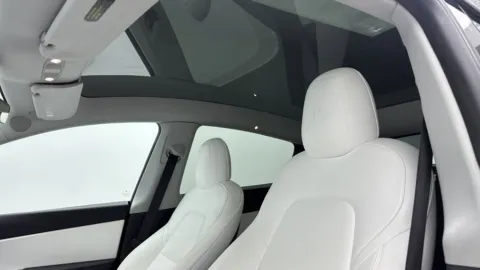 More photos of 2020 Tesla Model Y Long Range at Auto Boutique Florida, FL