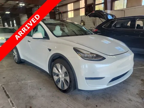 Another view of 2020 Tesla Model Y Long Range for sale in Jacksonville, FL at Auto Boutique Florida