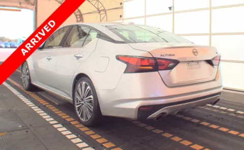 More photos of 2023 Nissan Altima 2.5 SL at Auto Boutique Florida, FL