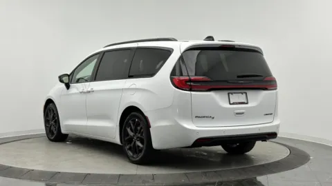 Photos of 2025 Chrysler Pacifica Limited for sale in Jacksonville, FL at Auto Boutique Florida