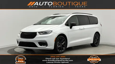 White 2025 Chrysler Pacifica Limited for sale in Jacksonville, FL