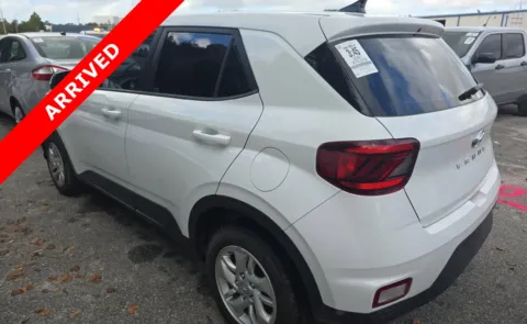 More photos of 2021 Hyundai Venue SE at Auto Boutique Florida, FL