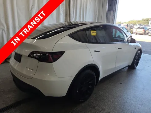 More photos of 2021 Tesla Model Y Long Range at Auto Boutique Florida, FL