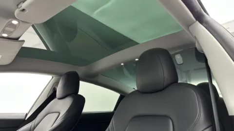 More photos of 2022 Tesla Model 3 STANDARD RANGE at Auto Boutique Florida, FL