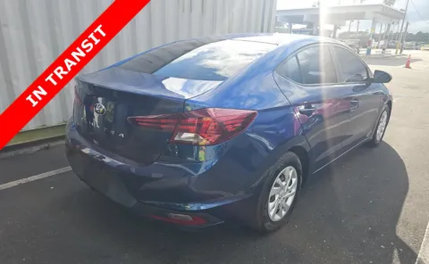 More photos of 2020 Hyundai Elantra SE at Auto Boutique Florida, FL