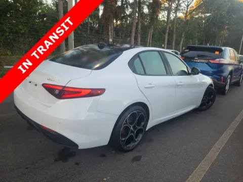 More photos of 2022 Alfa Romeo Giulia Veloce at Auto Boutique Florida, FL