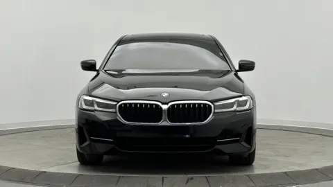 Photos of 2021 BMW 5 Series 530i for sale in Jacksonville, FL at Auto Boutique Florida