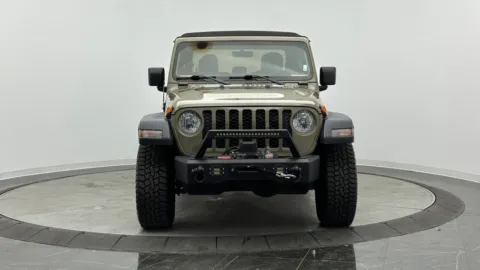 Photos of 2020 Jeep Gladiator Sport S for sale in Jacksonville, FL at Auto Boutique Florida