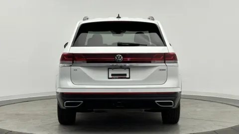 More photos of 2024 Volkswagen Atlas 2.0T SE w/Technology at Auto Boutique Florida, FL